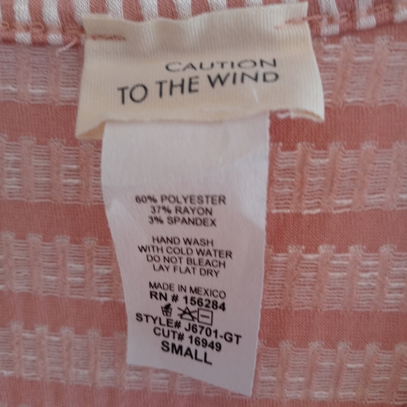 Caution to the wind dress - Picture 4 of 6